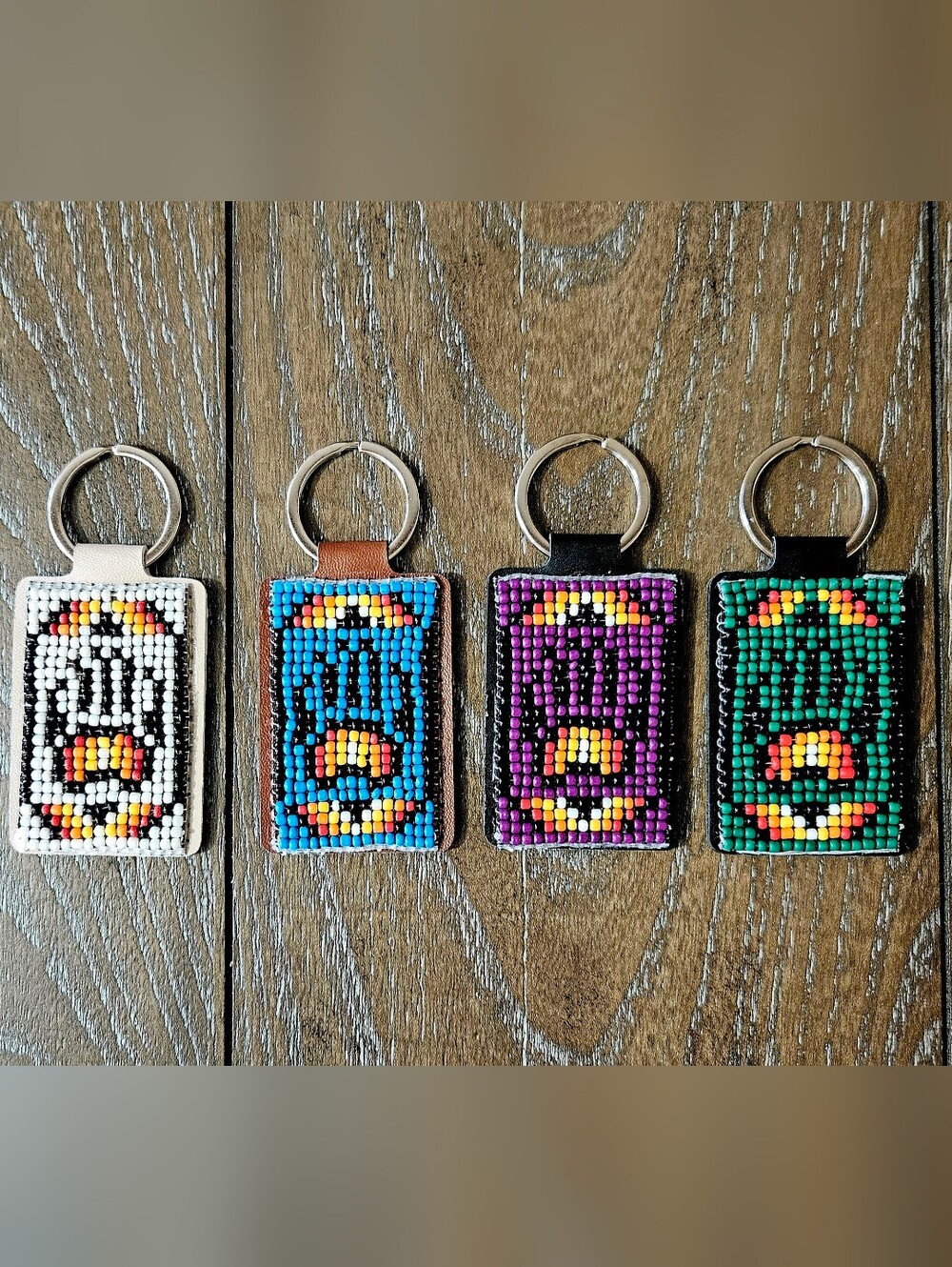Beaded Rectangular Keychain - Native Design - Bear Paw
